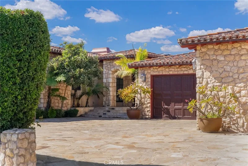 417 Avocado, Corona Del Mar