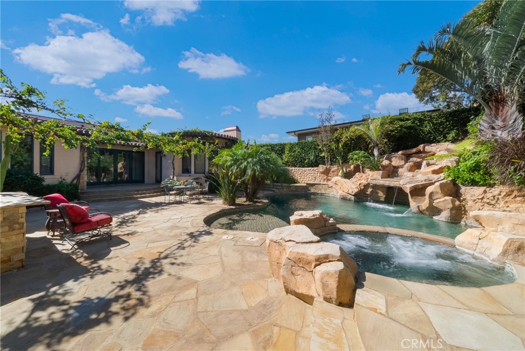 417 Avocado, Corona Del Mar CA 92625 - photo 5