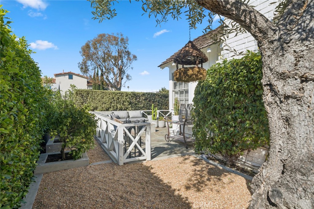 420 Acacia, Corona Del Mar CA 92625 - photo 27