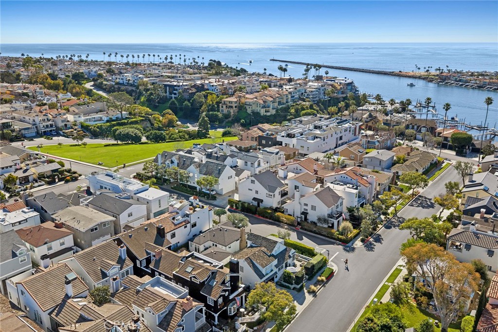 420 Acacia, Corona Del Mar CA 92625 - photo 32