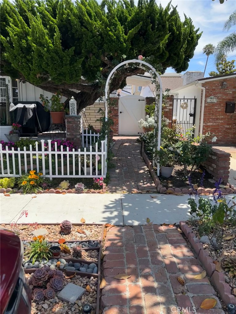 422 Fernleaf, Corona Del Mar CA 92625 - photo 1