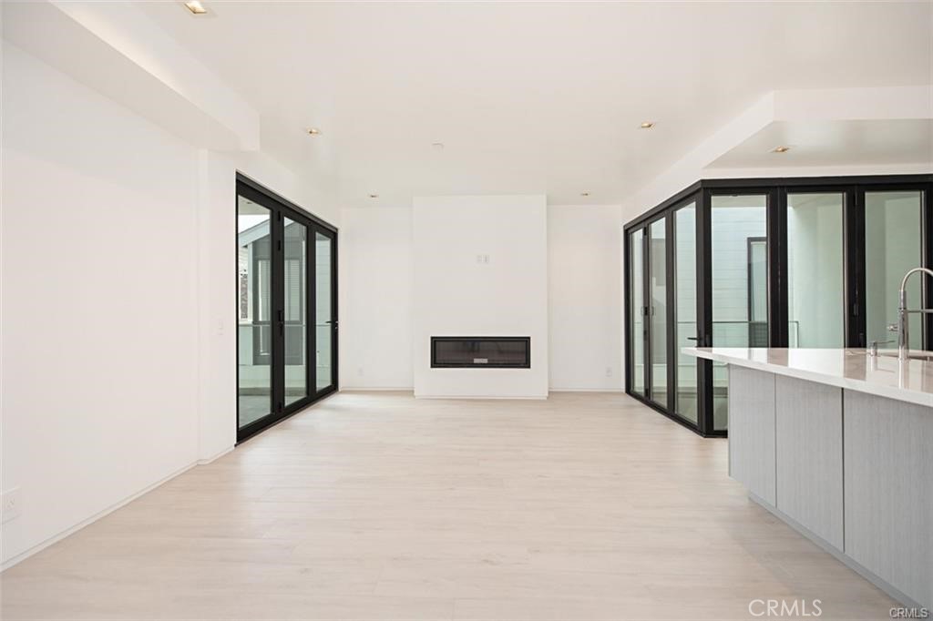 423 Orchid Ave 1/2, Corona Del Mar CA 92625 - photo 7