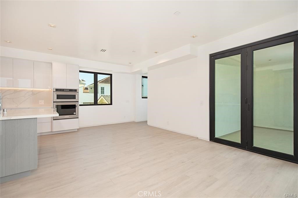 423 Orchid Ave 1/2, Corona Del Mar CA 92625 - photo 8