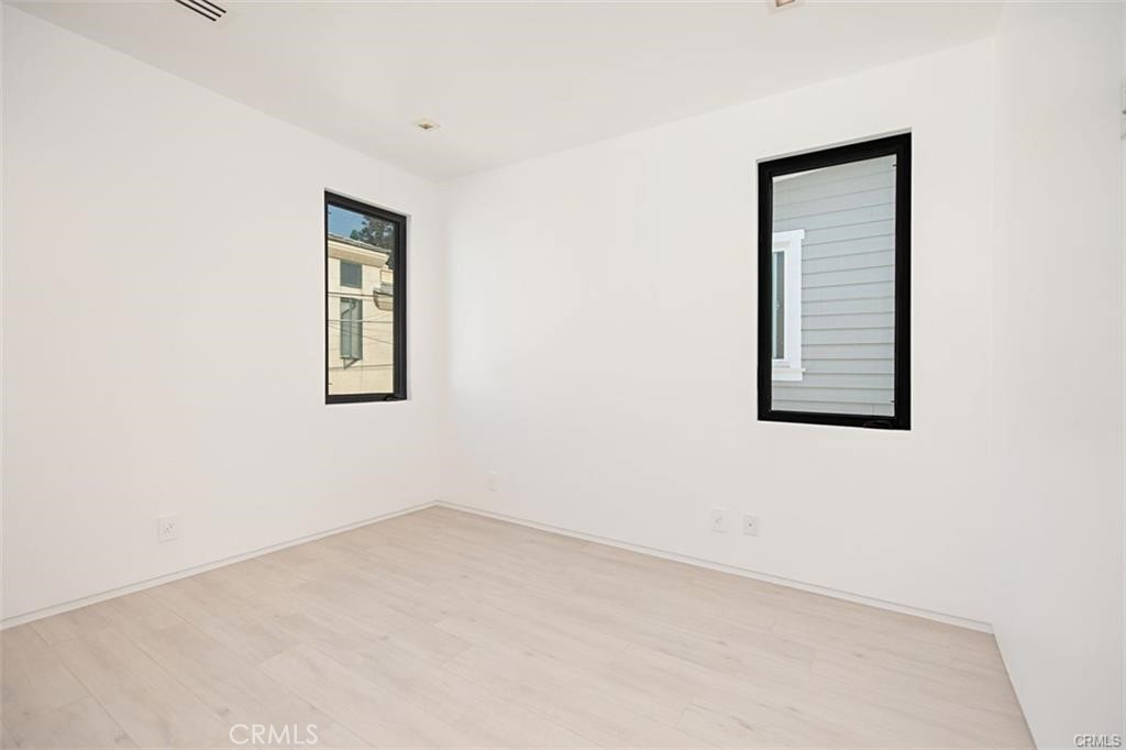 423 Orchid Ave 1/2, Corona Del Mar CA 92625 - photo 17