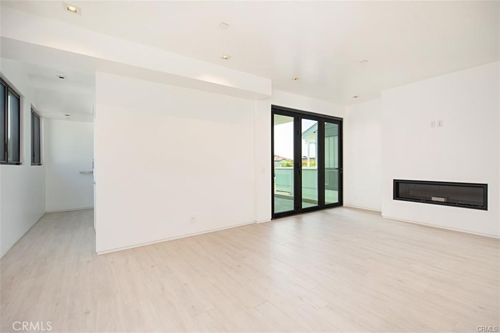 423 Orchid Ave 1/2, Corona Del Mar CA 92625 - photo 4