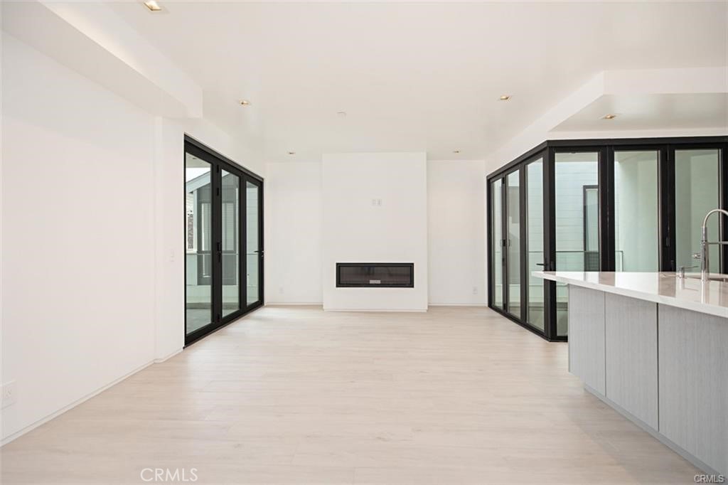 423 Orchid Ave 1/2, Corona Del Mar CA 92625 - photo 5