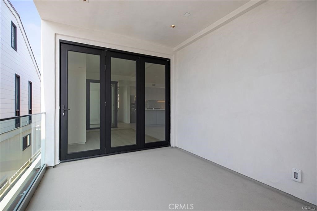 423 Orchid Ave 1/2, Corona Del Mar CA 92625 - photo 12