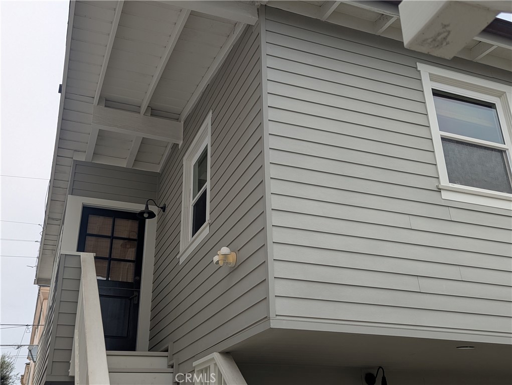 425 1/2 Orchid Avenue Rear, Corona Del Mar CA 92625 - photo 1