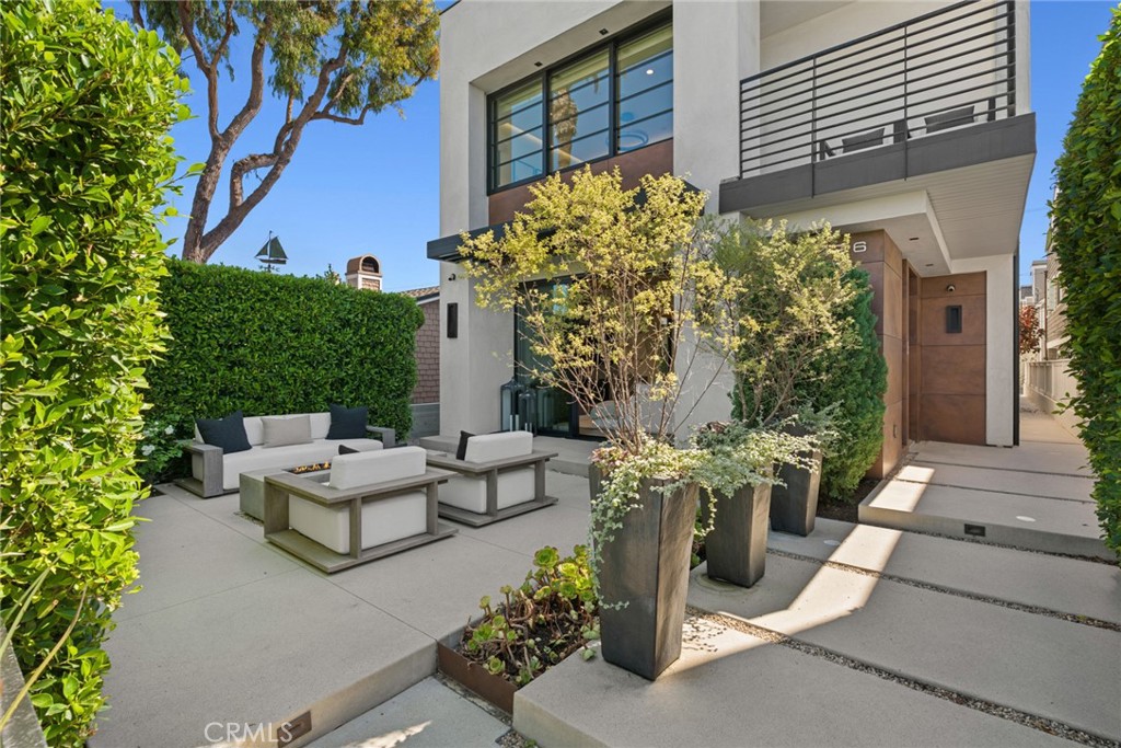 426 Marguerite Ave, Corona Del Mar CA 92625 - photo 3