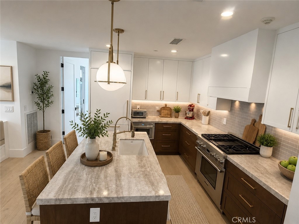 428 1/2 Fernleaf, Corona Del Mar CA 92625 - photo 2