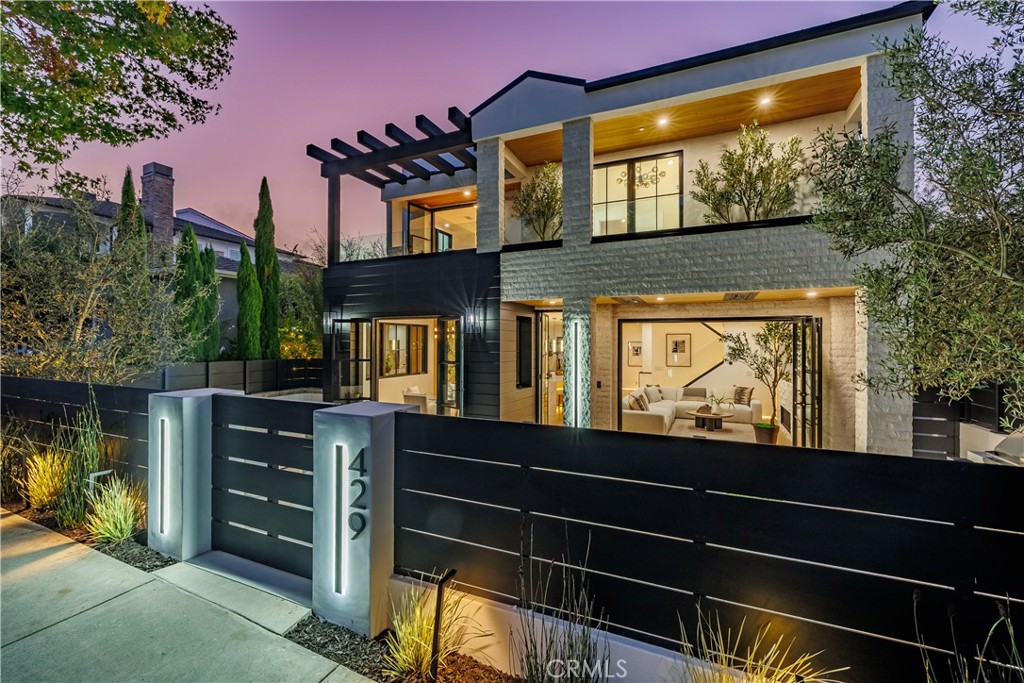 429 Dahlia Ave, Corona Del Mar CA 92625 - photo 1