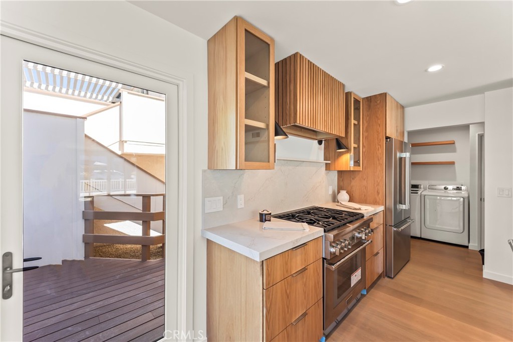 Thermador Appliances - 429 Goldenrod, Corona Del Mar CA 92625 - photo 4