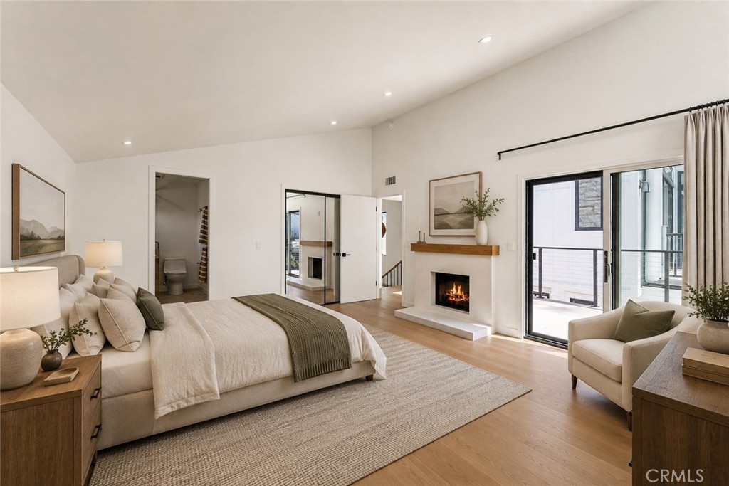 Primary Bedroom Opens to Balcony - 429 Goldenrod, Corona Del Mar CA 92625 - photo 7