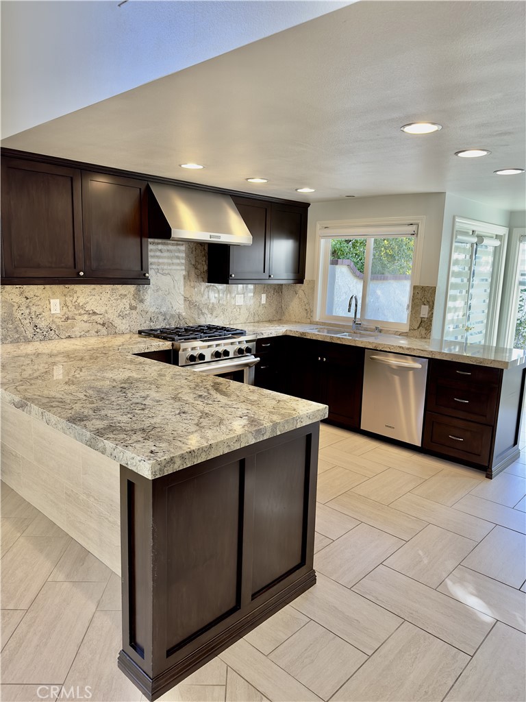 43 Beachcomber Drive, Corona Del Mar CA 92625 - photo 4