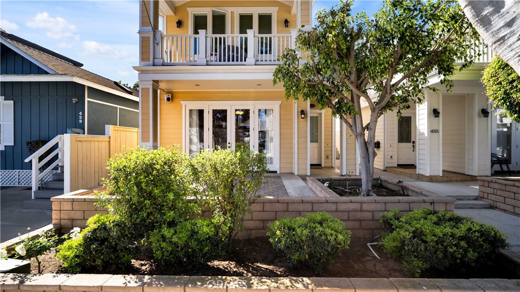 431 Iris Avenue, Corona Del Mar CA 92625 - photo 1