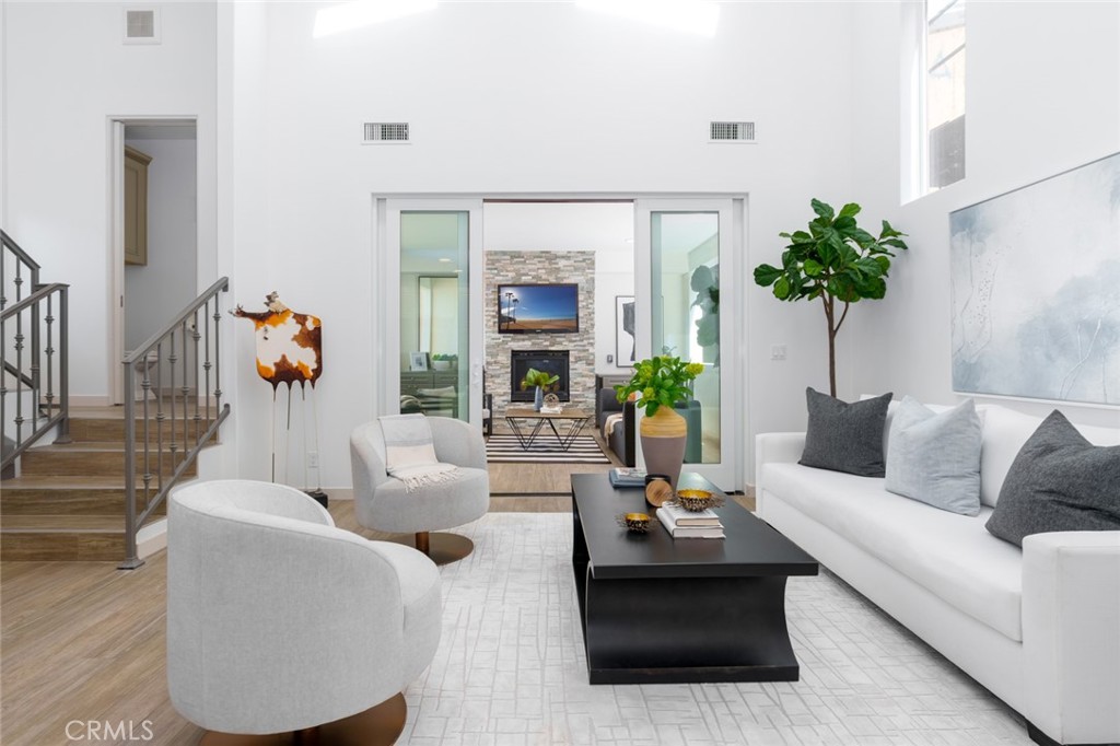 432 1/2 Goldenrod Avenue, Corona Del Mar CA 92625 - photo 1