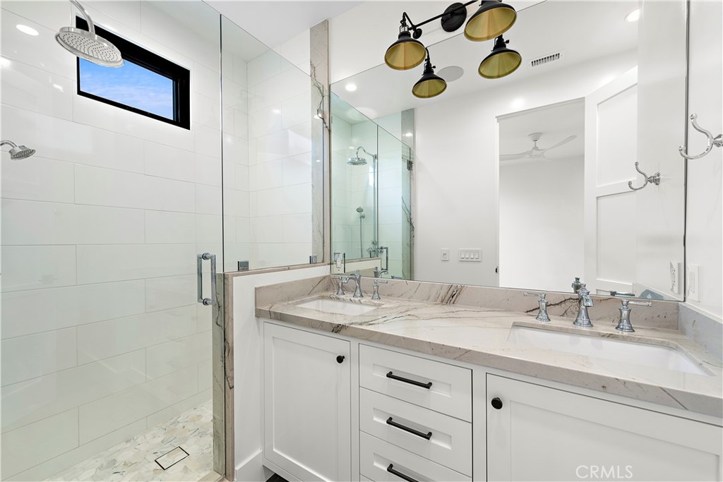 434 1/2 Goldenrod Avenue, Corona Del Mar CA 92625 - photo 11