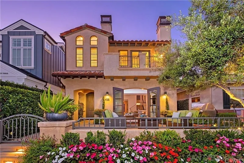 435 Carnation Ave, Corona Del Mar, CA 92625