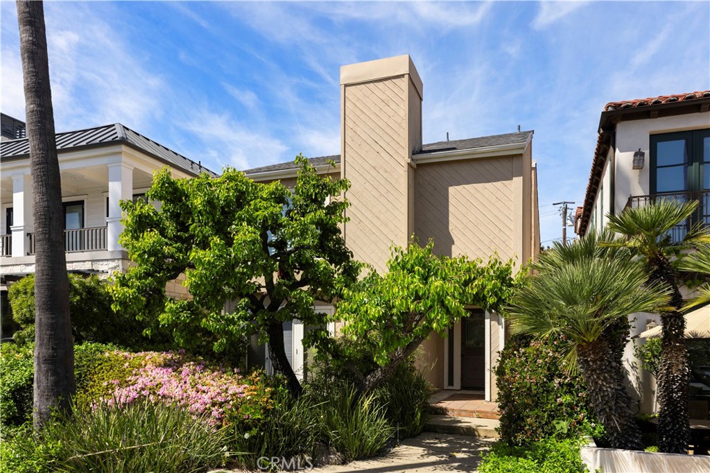 435 Goldenrod Avenue, Corona Del Mar CA 92625 - photo 1
