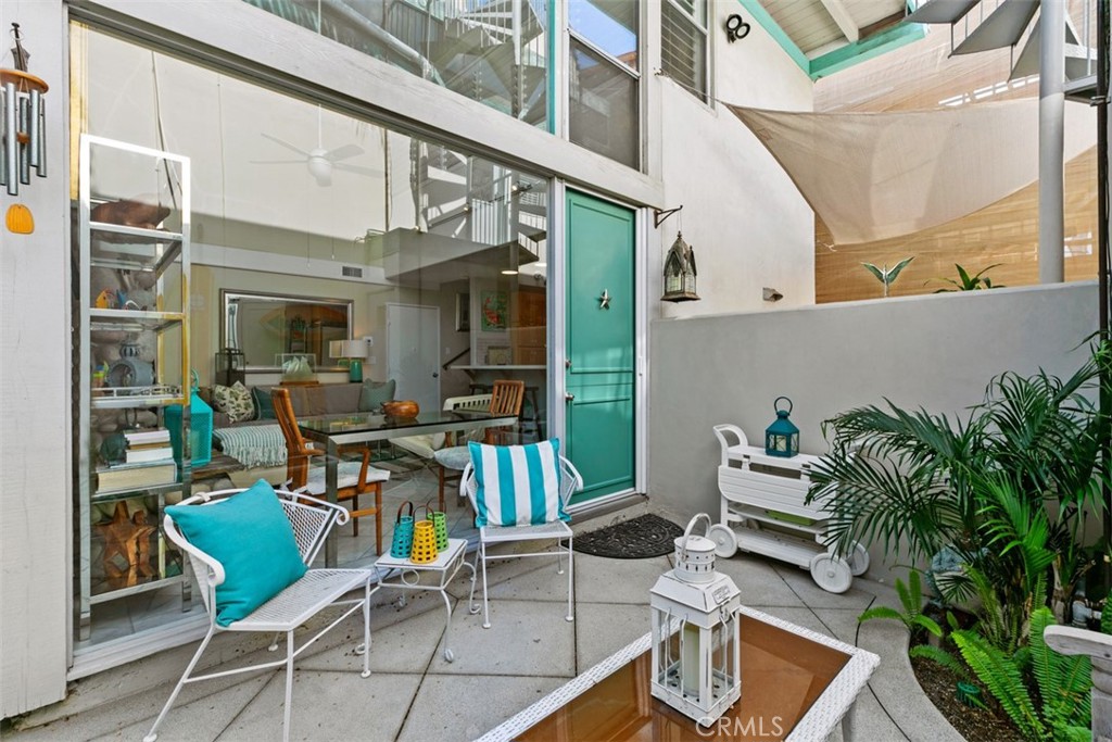 436 Fernleaf Avenue 1/2, Corona Del Mar CA 92625 - photo 1