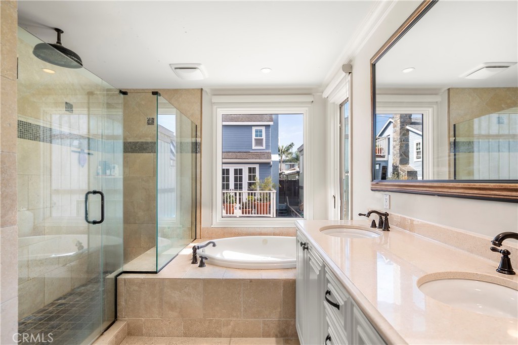 438.5 Dahlia, Corona Del Mar CA 92625 - photo 6