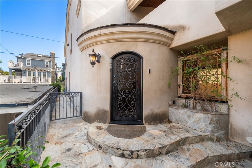 438.5 Dahlia, Corona Del Mar CA 92625 - photo 22