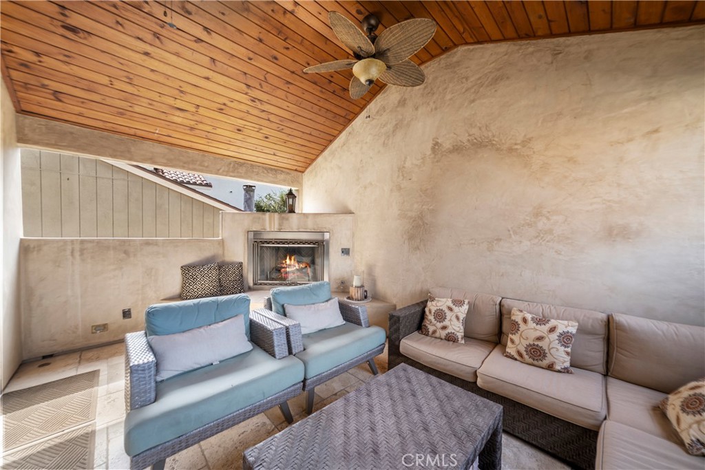 438.5 Dahlia, Corona Del Mar CA 92625 - photo 26