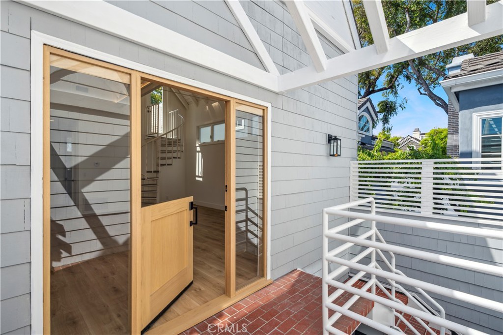 439 1/2 Carnation Avenue, Corona Del Mar CA 92625 - photo 1