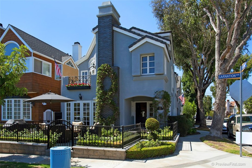 441 Carnation Avenue, Corona Del Mar CA 92625 - photo 1