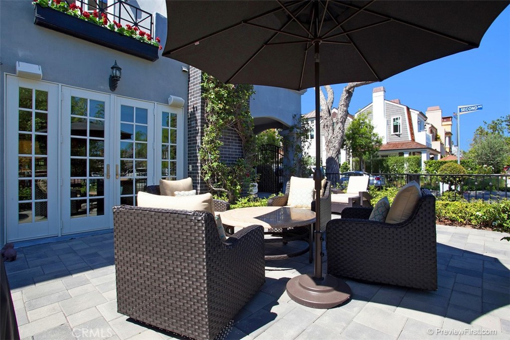 441 Carnation Avenue, Corona Del Mar CA 92625 - photo 3