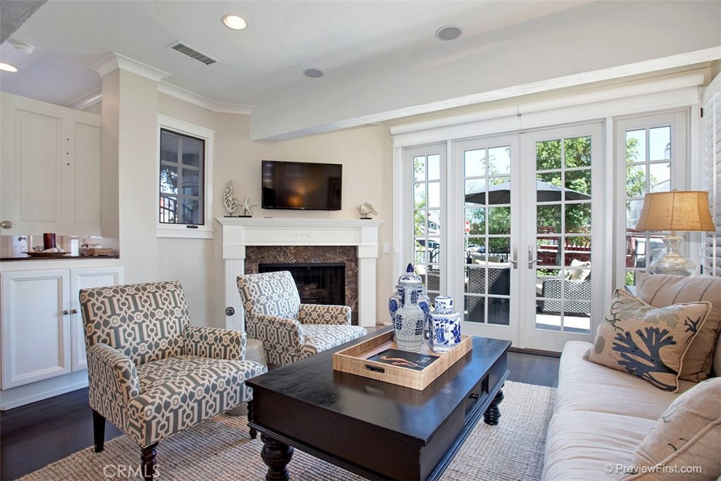 441 Carnation Avenue, Corona Del Mar CA 92625 - photo 5