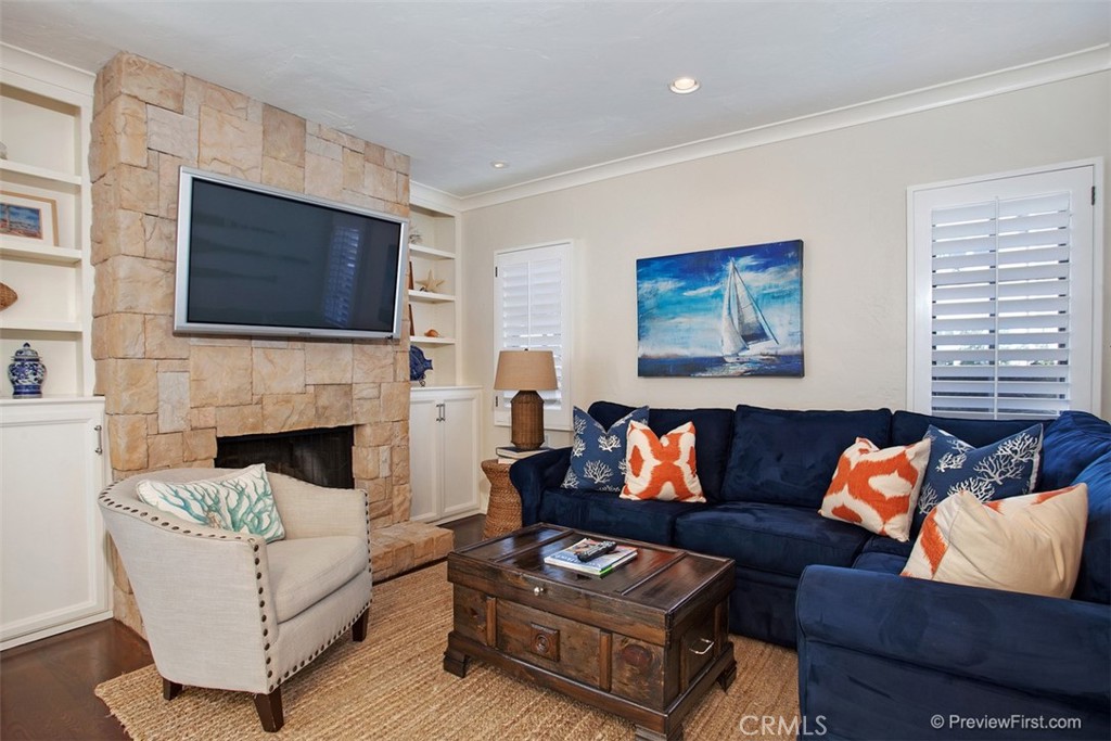 441 Carnation Avenue, Corona Del Mar CA 92625 - photo 9