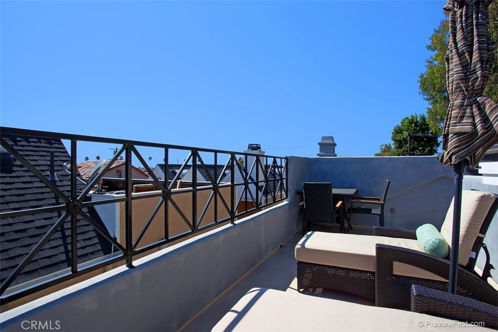 441 Carnation Avenue, Corona Del Mar CA 92625 - photo 24