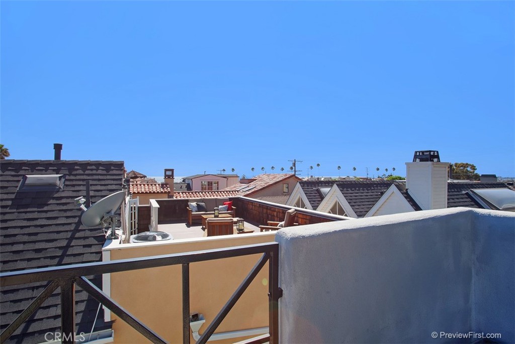 441 Carnation Avenue, Corona Del Mar CA 92625 - photo 25