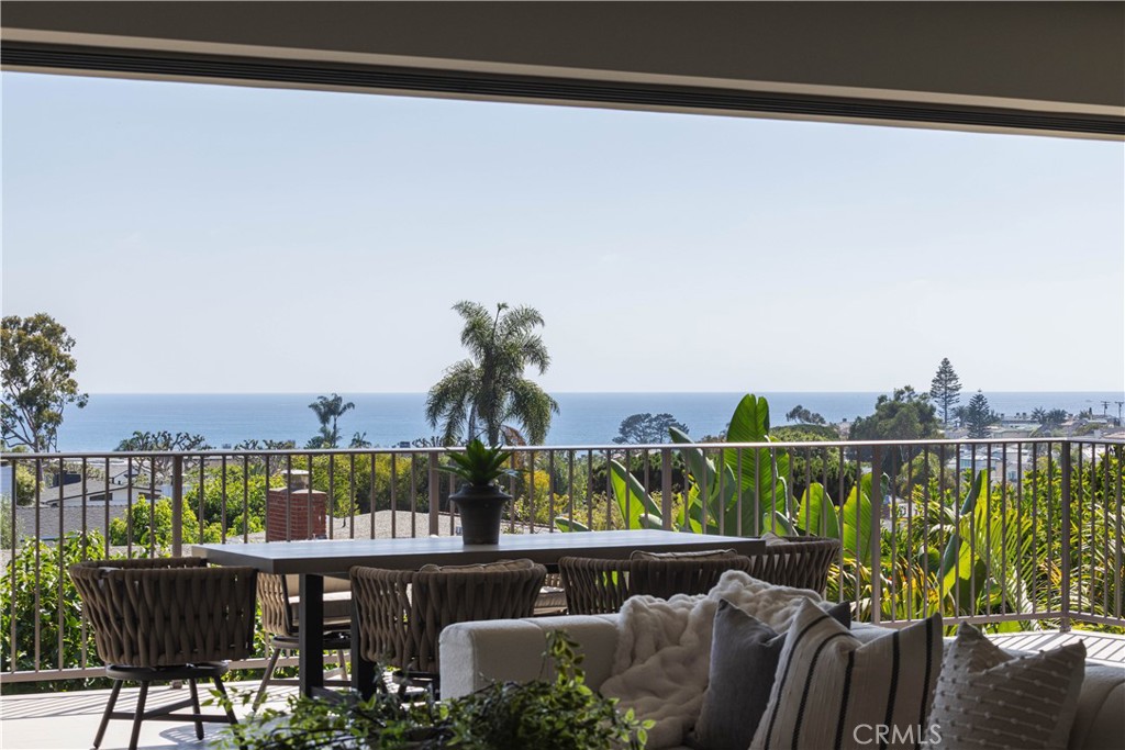 448 Serra Drive, Corona Del Mar CA 92625 - photo 5