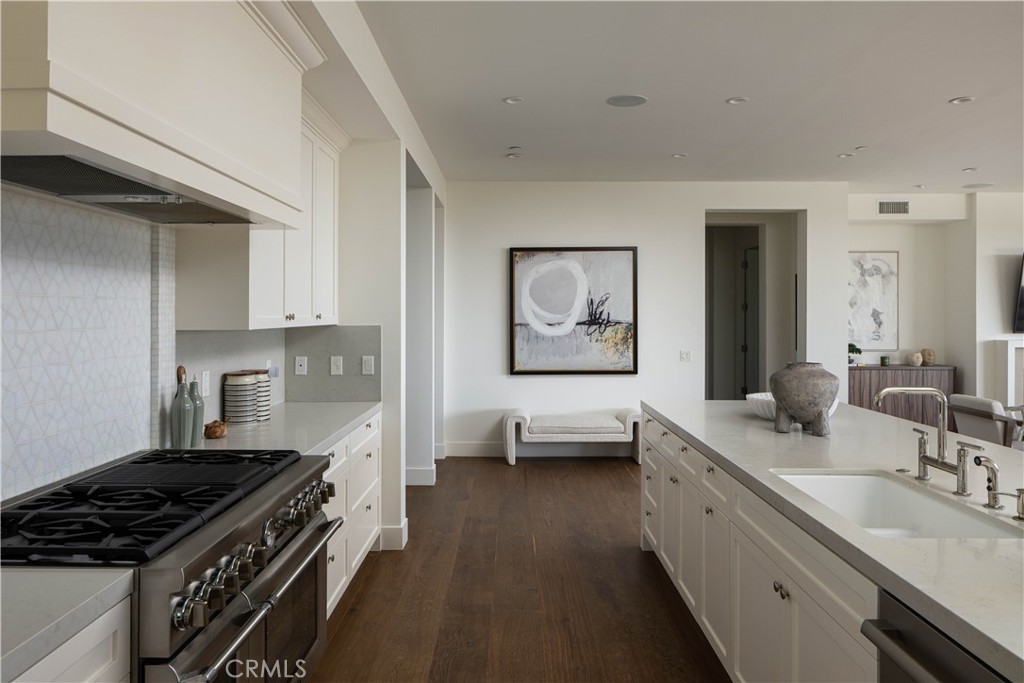 448 Serra Drive, Corona Del Mar CA 92625 - photo 10