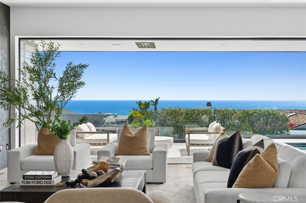 4539 Fairfield Drive, Corona Del Mar CA 92625 - photo 1