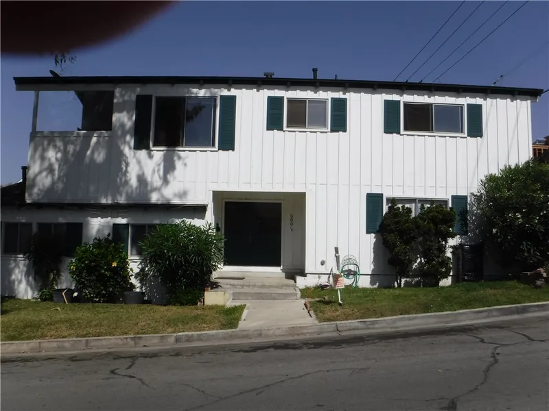 500 1/2 Poinsettia, Corona Del Mar, CA 92625