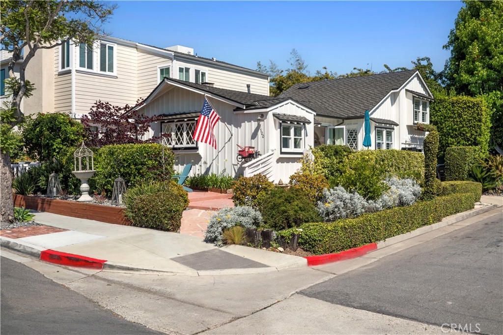 500 Acacia, Corona Del Mar CA 92625 - photo 2