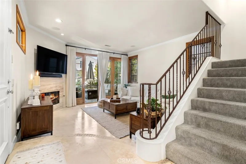 500 Goldenrod Avenue, Corona Del Mar, CA 92625