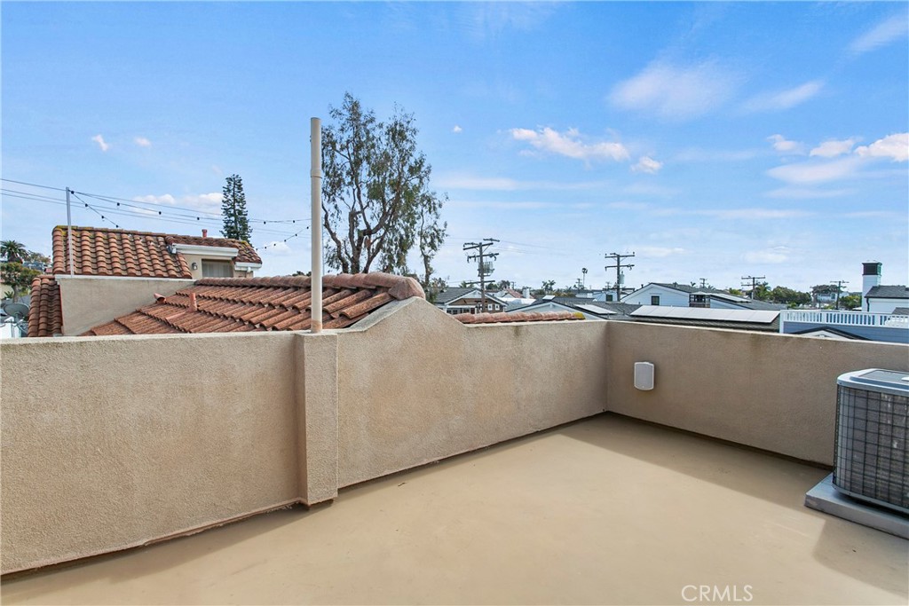 500 Marigold, Corona Del Mar CA 92625 - photo 23