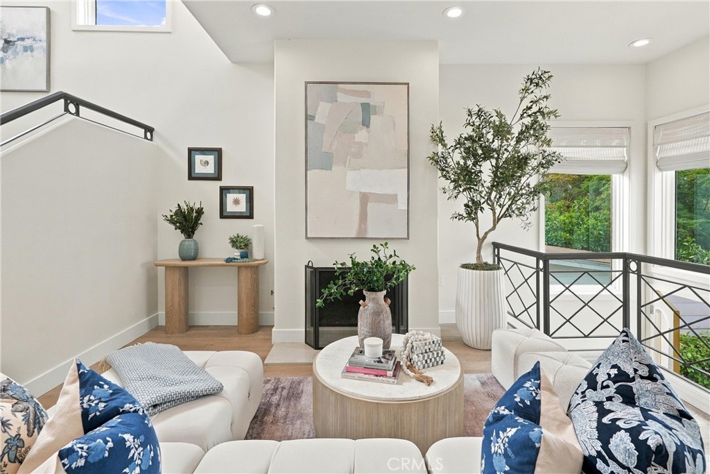 502 Fernleaf Avenue 2, Corona Del Mar CA 92625 - photo 4