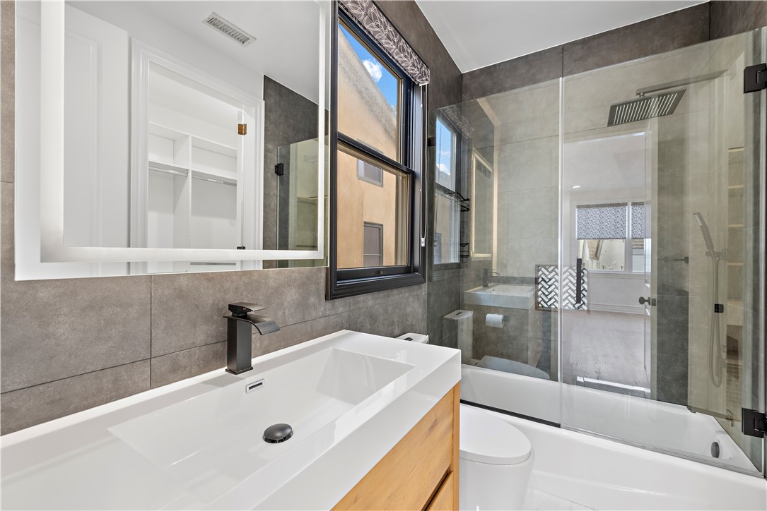 503 1/2 Goldenrod Avenue, Corona Del Mar CA 92625 - photo 13