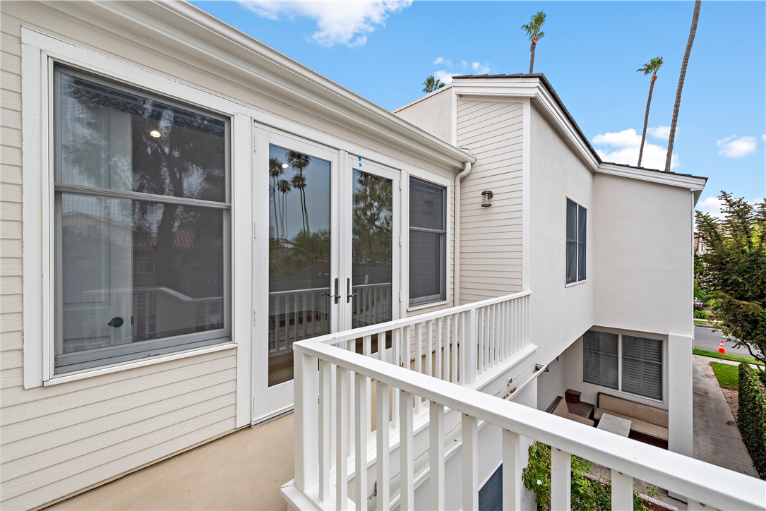 503 1/2 Goldenrod Avenue, Corona Del Mar CA 92625 - photo 19