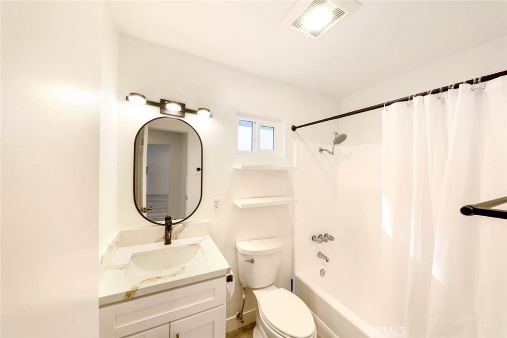 Hall Bath - 503 Marguerite, Corona Del Mar CA 92625 - photo 40