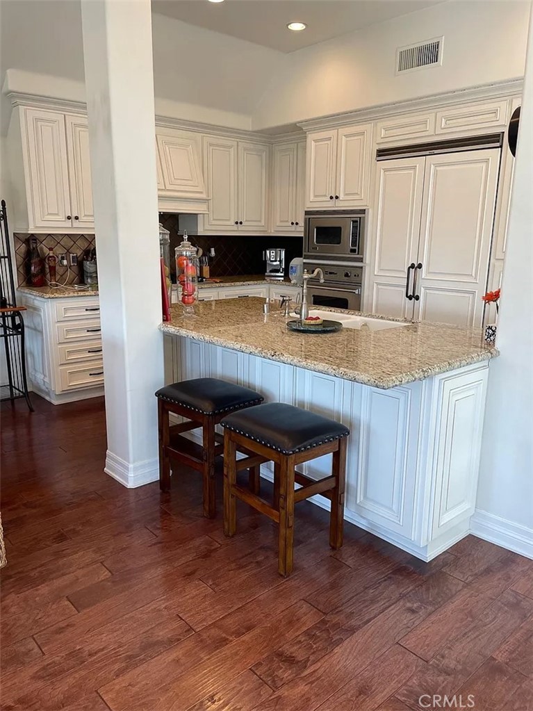 504 Avocado Avenue, Corona Del Mar CA 92625 - photo 5