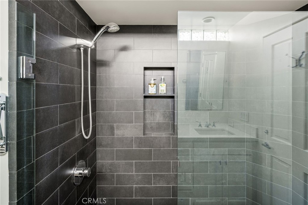 a generous, walk-in shower - 506 1/2 Acacia, Corona Del Mar CA 92625 - photo 24