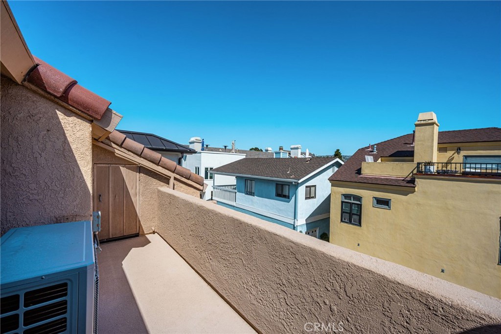 enjoy the crisp ocean air - 506 1/2 Acacia, Corona Del Mar CA 92625 - photo 33