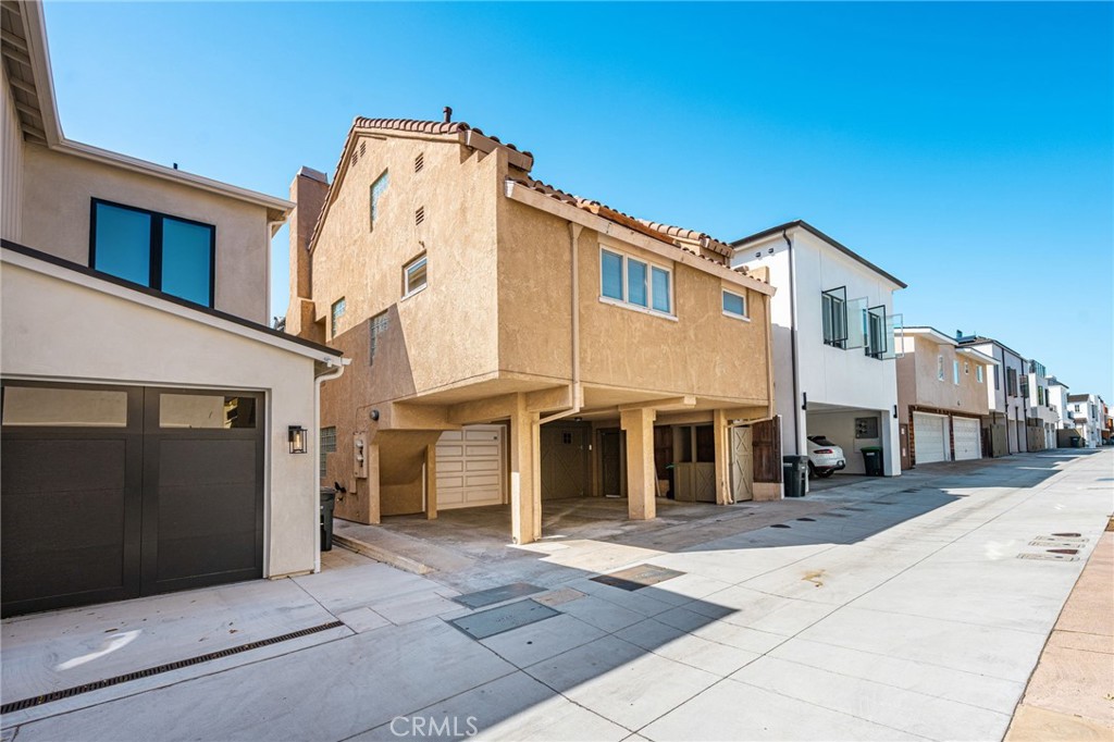 1 car garage plus covered driveway - 506 1/2 Acacia, Corona Del Mar CA 92625 - photo 34