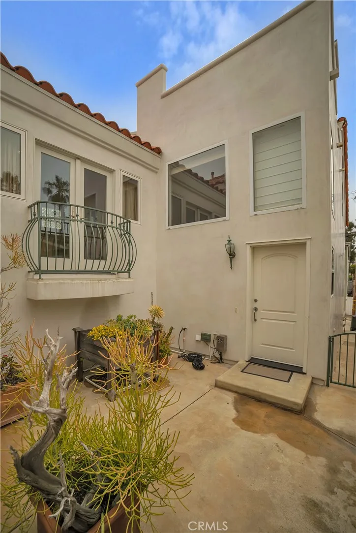 506 Dahlia Avenue B, Corona Del Mar, CA 92625